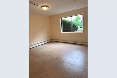 262 E Haverhill St #2, Lawrence, MA 01841 - Photo 7