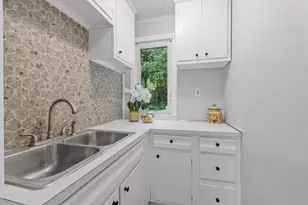 255 Greenwood St, Gardner, MA 01440 - Photo 7
