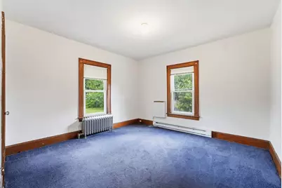 31 Gates St, Holyoke, MA 01040 - Photo 19
