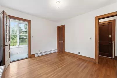 31 Gates St, Holyoke, MA 01040 - Photo 17