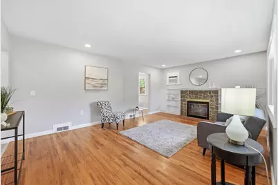 78 Wollaston St, Springfield, MA 01119 - Photo 5