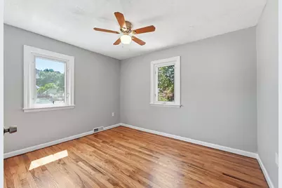 78 Wollaston St, Springfield, MA 01119 - Photo 17