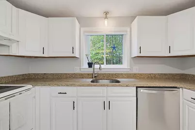 152 E. Bacon St. #D5, Plainville, MA 02762 - Photo 11