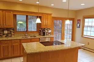 63 Pleasant St, Rockland, MA 02370 - Photo 9