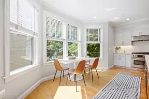11 Woods Pl, Boston, MA 02129 - Photo 3
