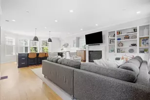 11 Woods Pl, Boston, MA 02129 - Photo 11