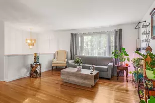 2 Ashland St, Holliston, MA 01746 - Photo 5