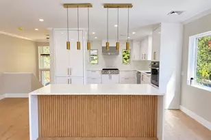 8 Irene Rd, Bedford, MA 01730 - Photo 3