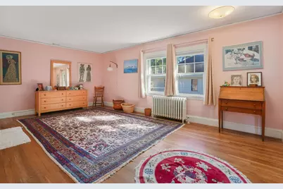 11 Stoneleigh Road, Newton, MA 02465 - Photo 17