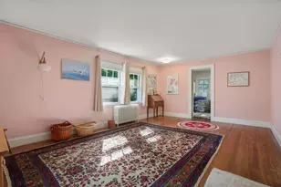 11 Stoneleigh Rd, Newton, MA 02465 - Photo 15