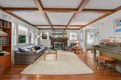 11 Stoneleigh Road, Newton, MA 02465 - Photo 5