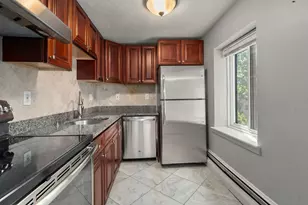 133 Beaconsfield, Brookline, MA 02445 - Photo 3