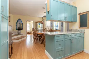 29 Leach St, Salem, MA 01970 - Photo 3