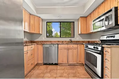 88 Bailey St #88, Stoughton, MA 02072 - Photo 5
