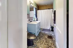 4 Pomona Rd, Worcester, MA 01602 - Photo 25