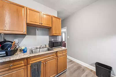 17-19 Hazard Ct, New Bedford, MA 02740 - Photo 3