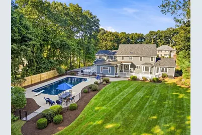 135 Candlestick Rd, North Andover, MA 01845 - Photo 5