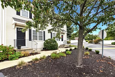 115 Boxberry Ln #115, Rockland, MA 02370 - Photo 3