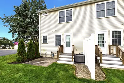 115 Boxberry Ln #115, Rockland, MA 02370 - Photo 5