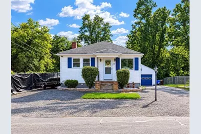 11 Hopewell St, Taunton, MA 02078 - Photo 1
