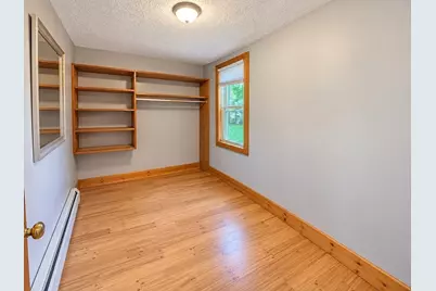 36 Oakland Dr, Auburn, MA 01501 - Photo 5