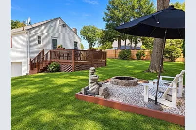 36 Oakland Dr, Auburn, MA 01501 - Photo 9