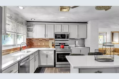 11 Rodwell St, Brockton, MA 02302 - Photo 13