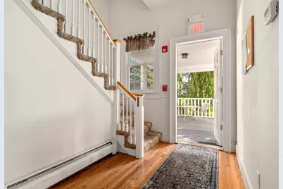 8 Parker Rd #4, Wakefield, MA 01880 - Photo 3