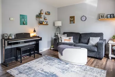 166 Hillside Rd #5, Westfield, MA 01085 - Photo 5