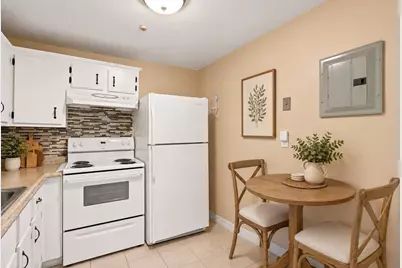 261 Boston Post Rd East #4, Marlborough, MA 01752 - Photo 19