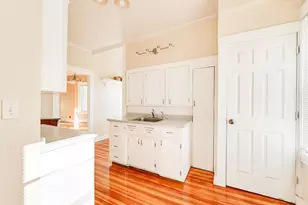 40 Belvidere St, Springfield, MA 01108 - Photo 7