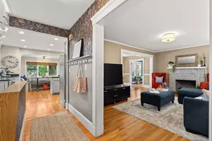 29 Woburn St, Medford, MA 02155 - Photo 3