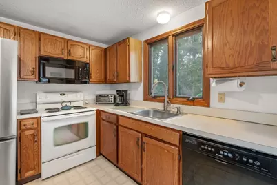 12 Eldridge Street Ext, Bourne, MA 02532 - Photo 9