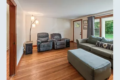 5 Briggs St, Northbridge, MA 01588 - Photo 7