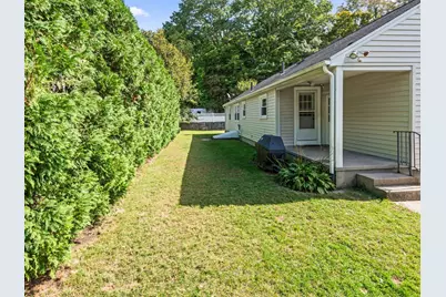 5 Briggs St, Northbridge, MA 01588 - Photo 31