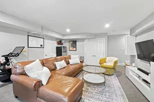 6 Franklin St, Boston, MA 02129 - Photo 19