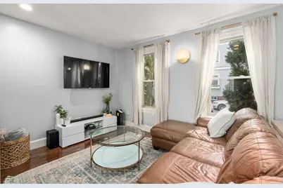 6 Franklin St #2, Boston, MA 02129 - Photo 3