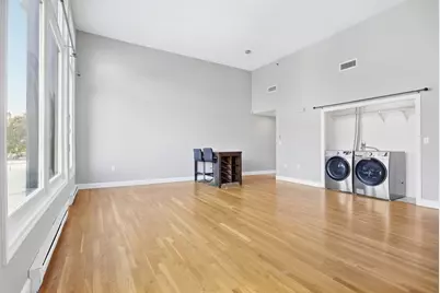 219 Central Street #2B, Lowell, MA 01852 - Photo 7