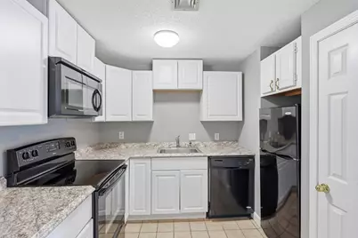 219 Central Street #2B, Lowell, MA 01852 - Photo 15