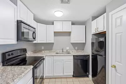 219 Central Street #2B, Lowell, MA 01852 - Photo 15