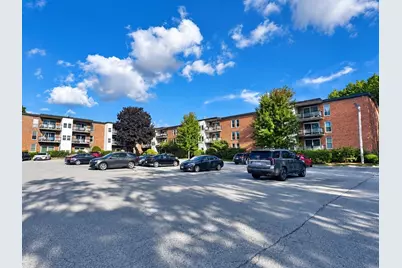 57 Broadlawn Park #3A, Boston, MA 02467 - Photo 3