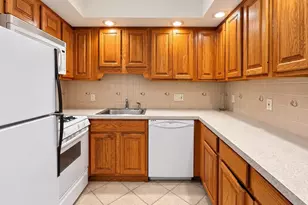 57 Broadlawn Park, Boston, MA 02467 - Photo 15