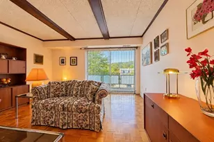 57 Broadlawn Park, Boston, MA 02467 - Photo 5