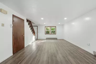5A Warwick St #1, Auburn, MA 01501 - Photo 9