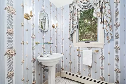 296 Linden St., Wellesley, MA 02481 - Photo 15
