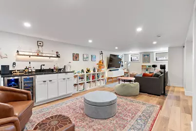 39 Essex St, Boston, MA 02129 - Photo 17