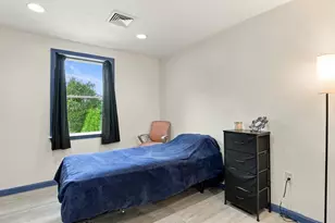 11 Coleman St, Peabody, MA 01960 - Photo 17