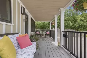 11 Coleman St, Peabody, MA 01960 - Photo 1