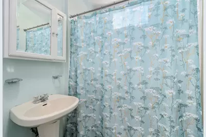 134 Commonwealth Ave, Worcester, MA 01604 - Photo 9