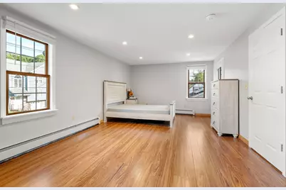 134 Commonwealth Ave, Worcester, MA 01604 - Photo 17